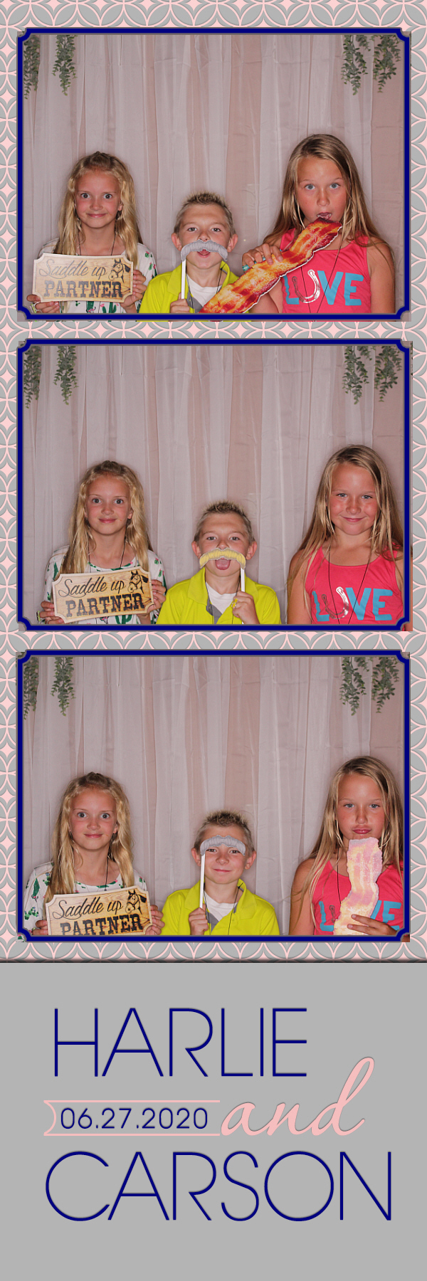 Carson and Harlie's Wedding | View more photos from the event at gallery.photoboothbillings.com/u/PhotoBoothBillings/Carson-and-Harlies-Wedding